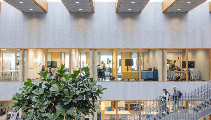 Fontys wil graag haar open karakter behouden, bewust omgaan met gegevens is daarom extra van belang - foto: Bas Gijselhart.